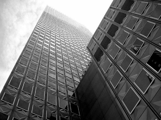 02105 office tower in downtown Dallas 